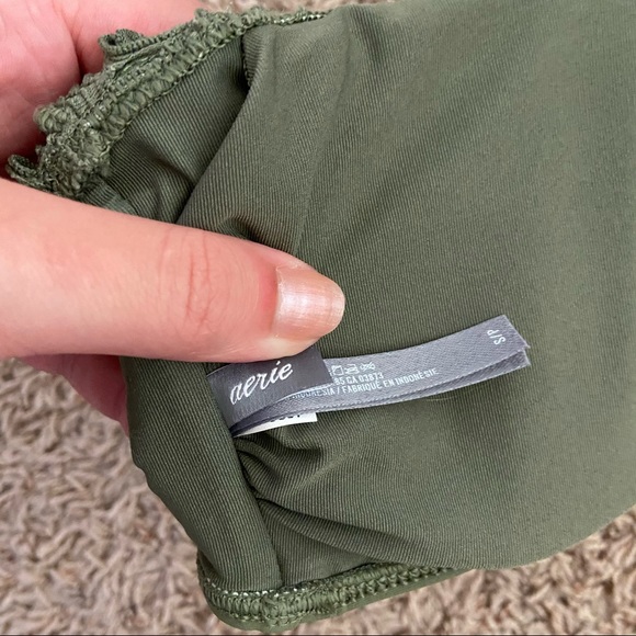 Flouncy Aerie Bandeau bikini top - Picture 4 of 4